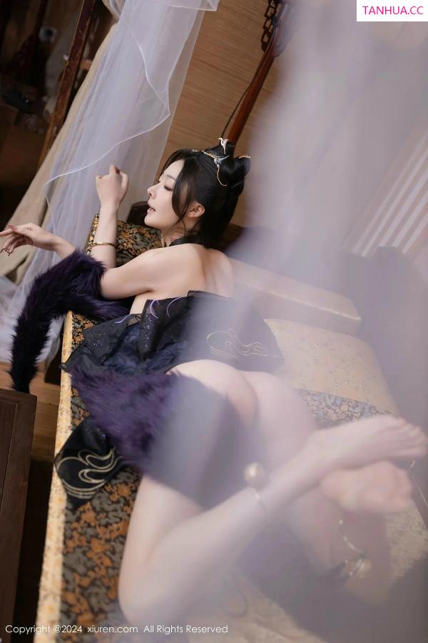 逗逗DouDou  [XiuRen]高清写真图 2024.03.14 No.8232 小逗逗 美腿性感第52张图片